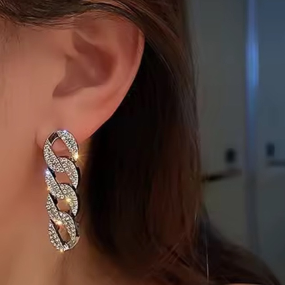 New Silver Crystal Link Statement Drop Earrings